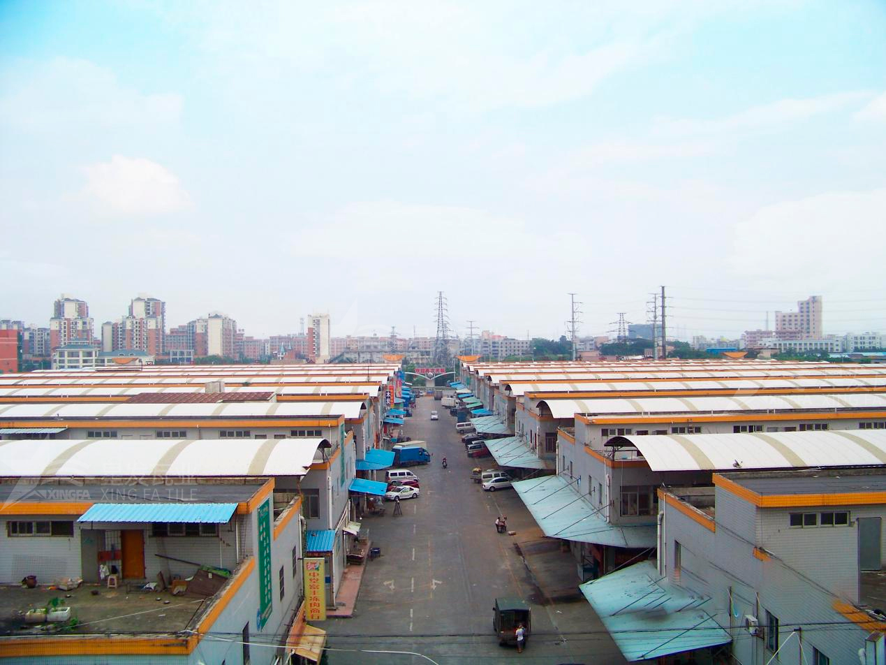 PVC防腐瓦在腐蝕性工廠及酸雨地區(qū)使用，專(zhuān)門(mén)解決屋面腐蝕問(wèn)題！