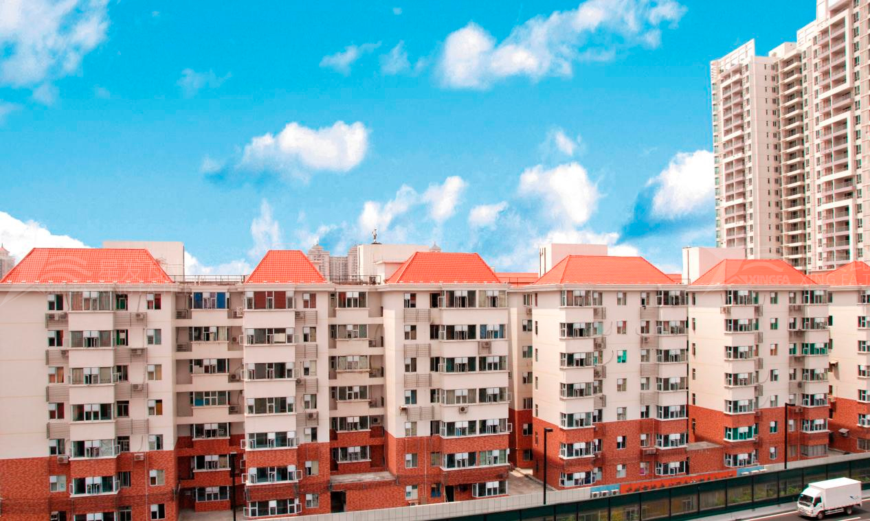 平改坡工程用合成樹脂瓦的優(yōu)勢，不僅僅是提升城市形象那么簡單！